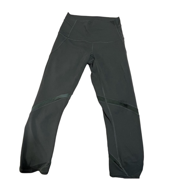 Lululemon Crop Gray Sheer Accent Leggings- Size 4 - Picture 2 of 15